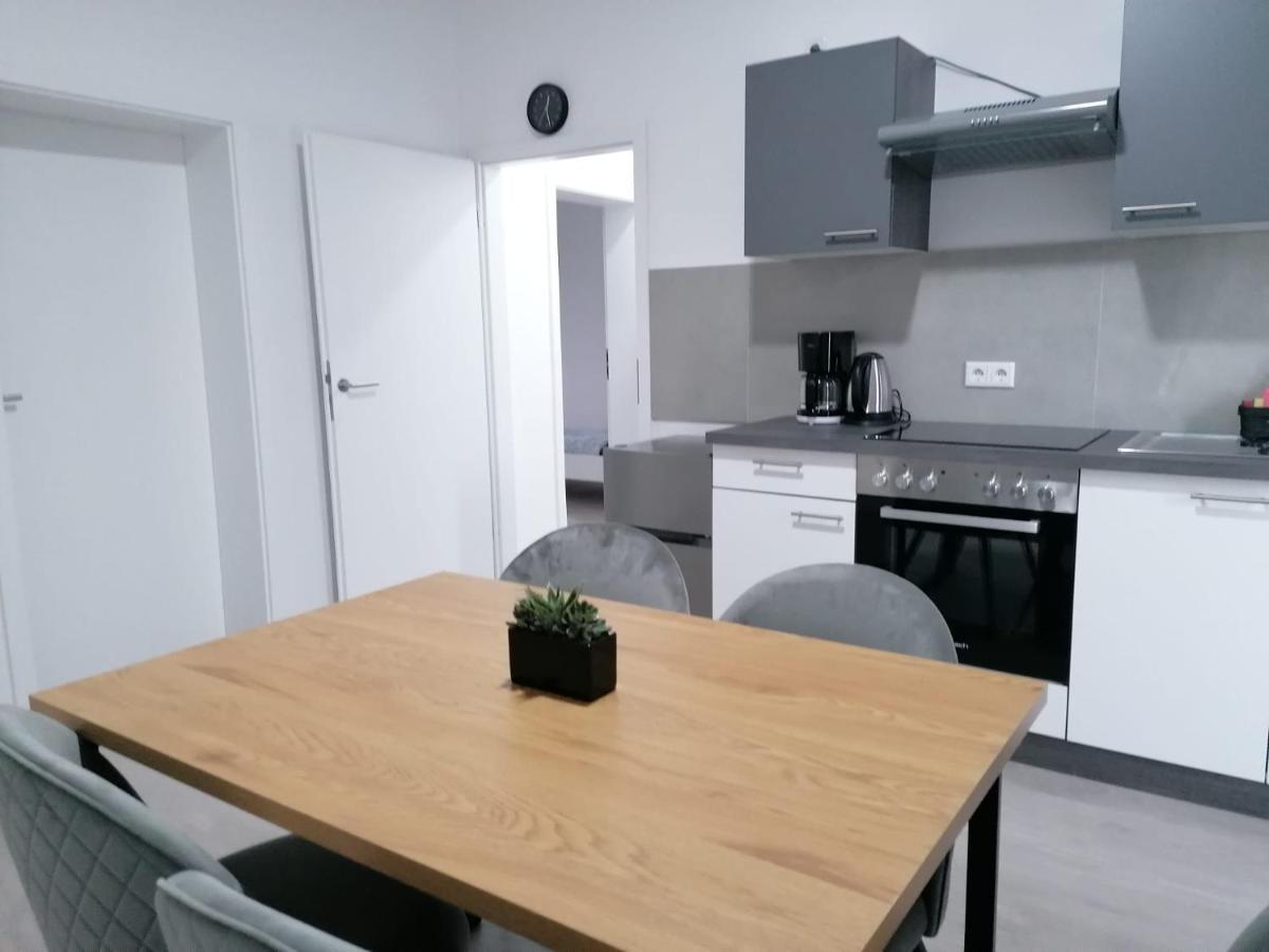 Apartment Estrella24 Living Tokio
